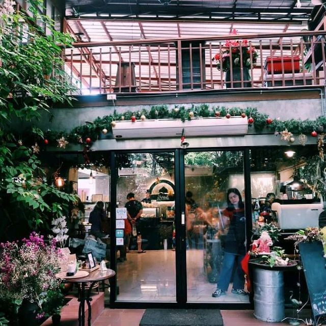 เถียงนา ร้านกาแฟกับขนมสุดปัง ที่ห้ามพลาด
