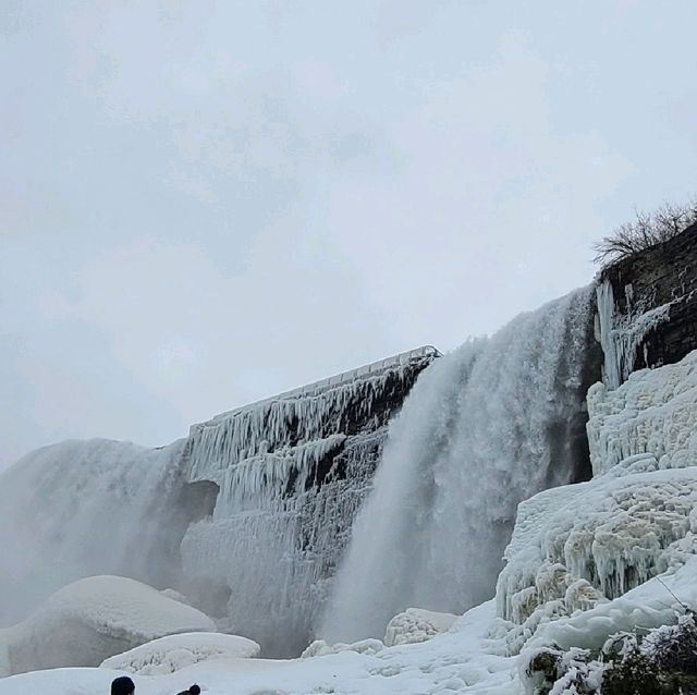 Snowy Niagara 