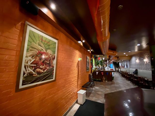COCO Rice Thai Cuisine 669 King St. W.
