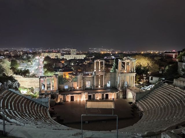 保加利亞🇧🇬景點-普羅夫迪夫羅馬劇場 Античен театър