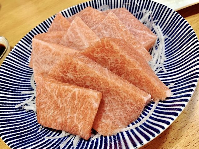 高雄光榮碼頭、真愛碼頭散步去｜散步完還可以去吃海鮮😍🥹
