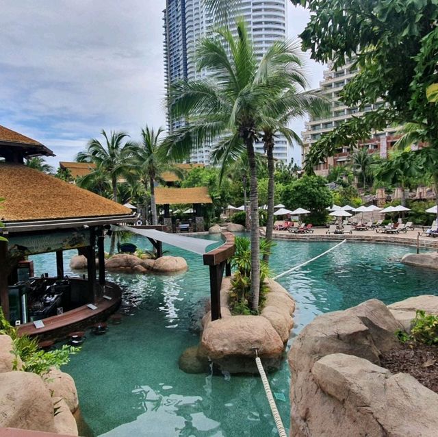 พาไปพัก Centara Grand Mirage Beach