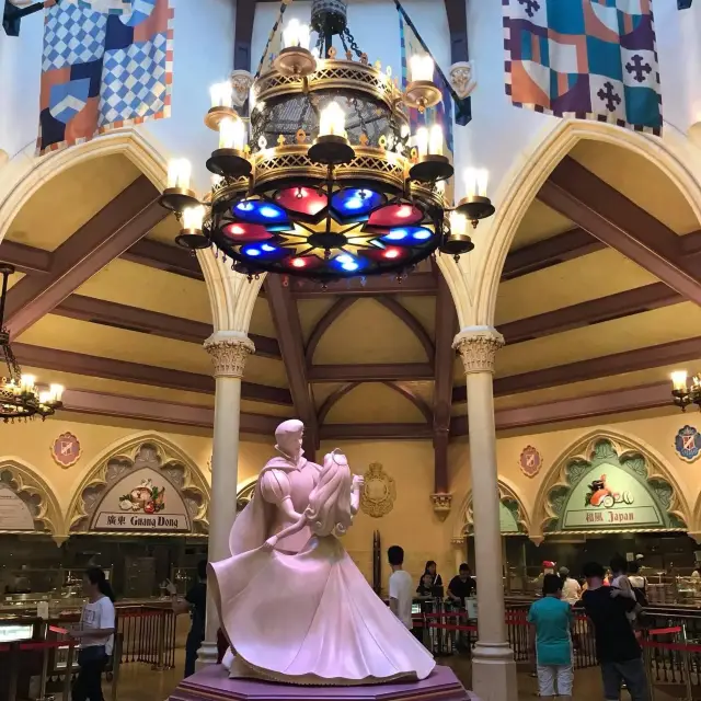 🇭🇰 Disneyland food court