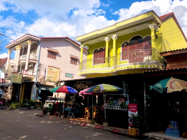 Take a Walk in Thakhek🚶🏻