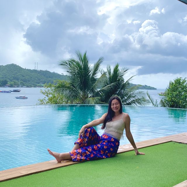 Phi Phi Cliff Beach Resort ห้องใหญ่วิวสวย