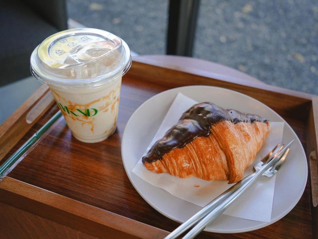 The Weekender Cafe คาเฟ่กาญจนบุรีสไตล์มินิมอล