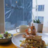 中環樓上家居Cafe，招牌虎蝦意粉夠濃郁 