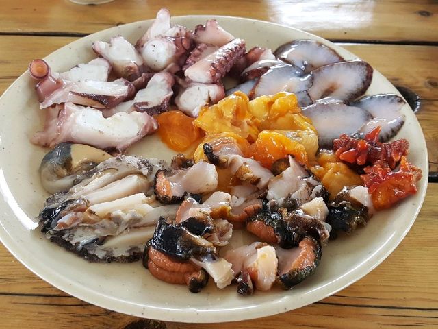 제주에서 우도는 꼭 가야해 : 투명한 바다와 맛집이 즐비한 곳