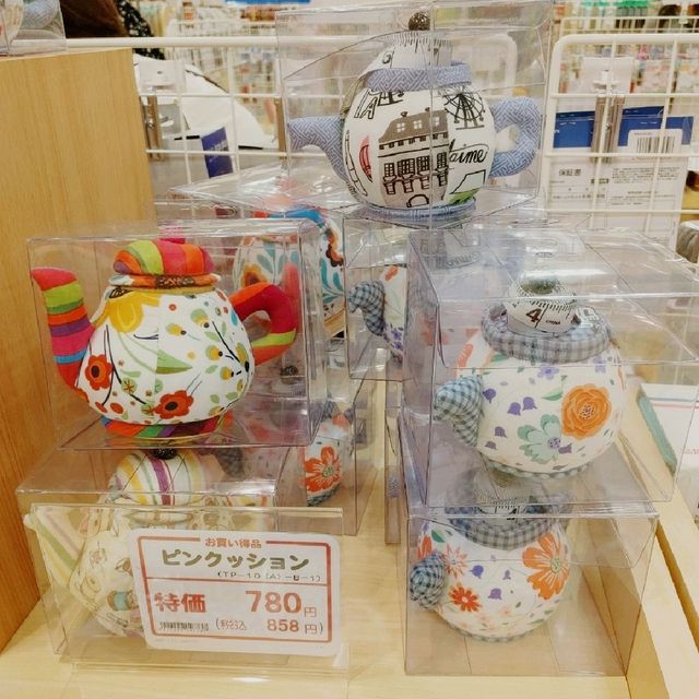 圧倒的品揃え！神戸ユザワヤ