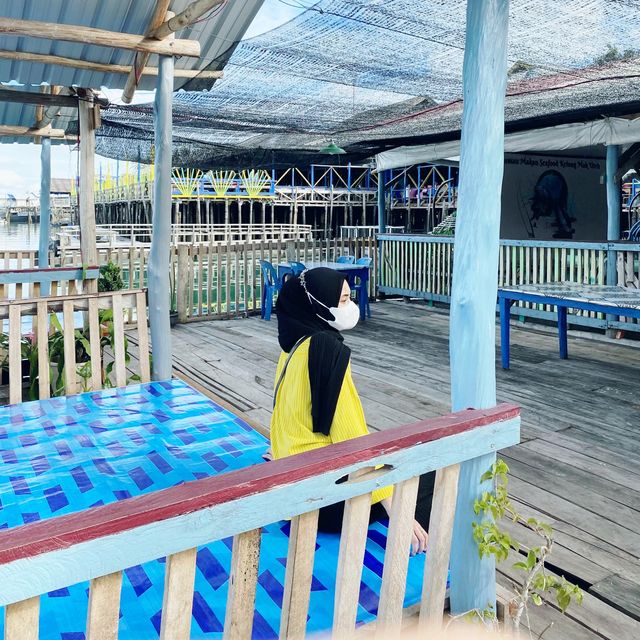 Delicious Seafood in Batam? Kelong Mak Uteh!