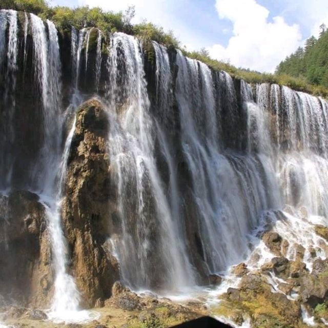 The exotic beauty of Jiuzaigou