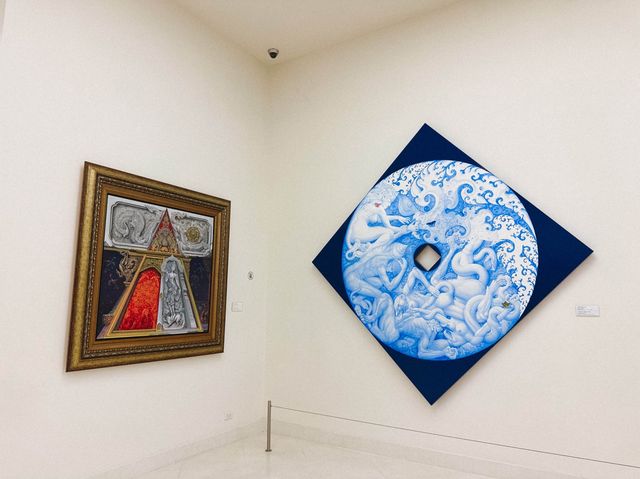 ไปถ่ายรูป เสพงานศิลป์กันที่ •MOCA Museum• 🎨🖼️