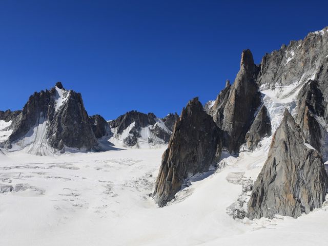 阿爾卑斯山脈主峰勃朗峰