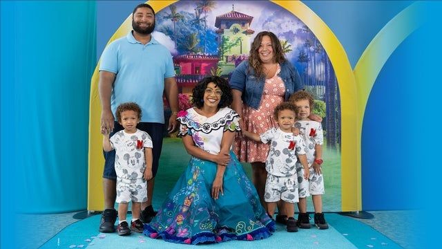 Disney Character Experience Pass: Preshow 2:30pm 2023 Tour Concert (Portland) | Veterans Memorial Coliseum