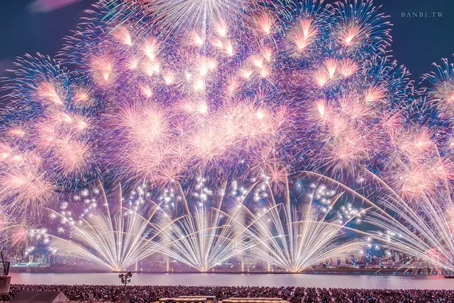 Yodogawa Fireworks Festival: Hanabi Festivals (Fireworks Festival) 2024 | Yodogawa Riverside (between Shin Midoshuji Yodogawa Tetsubashi to National Route 2 Line)