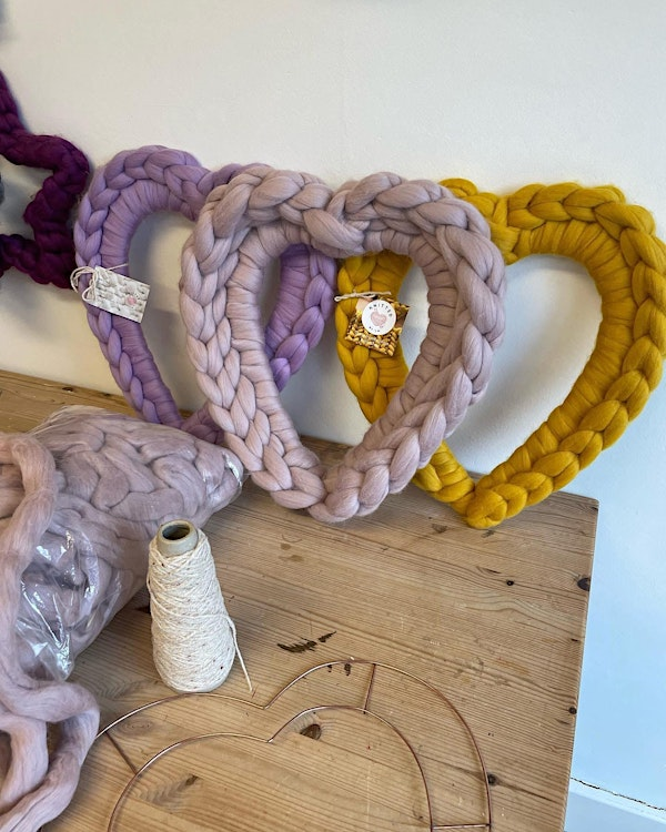Chunky knitted Autumnal Wreaths | Stourport Methodist Church