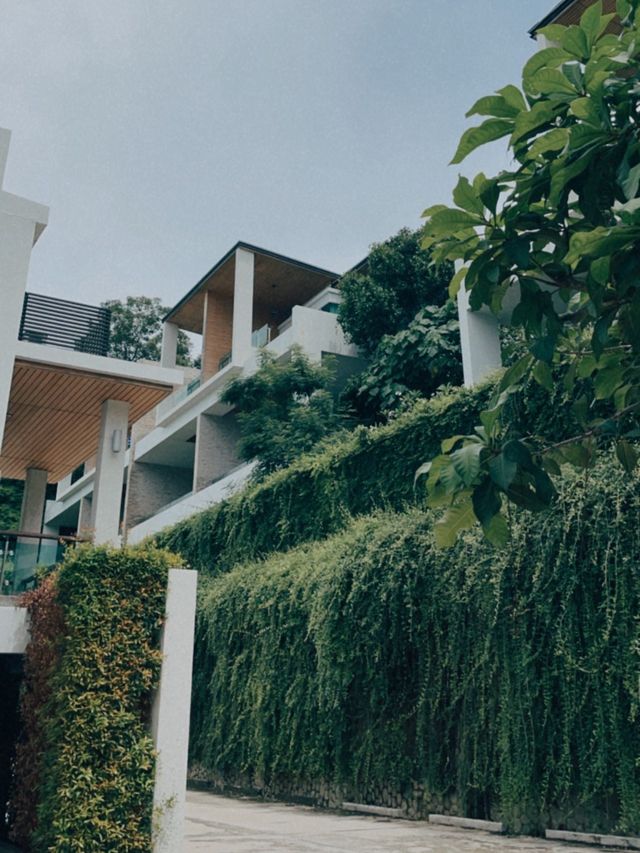 wyndham grand Phuket,  5 star hotel 