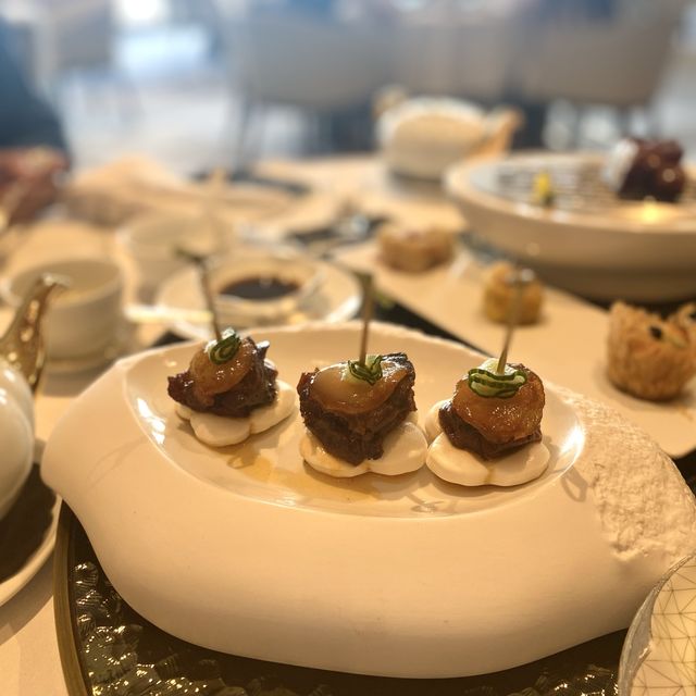 【🦁下一間會擇星既中菜？】望住海景嘆美食+ 睇藝術品！