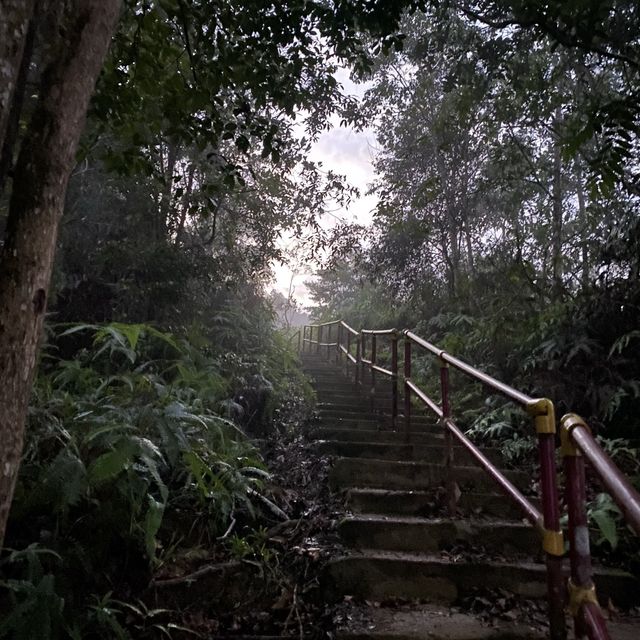 Hiking di Bukit Panorama Sungai Lembing