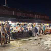 ตลาดนัดรถไฟศรีนครินทร์