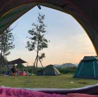 ลานกางเต็นท์ แก่งลานรัก 🏕