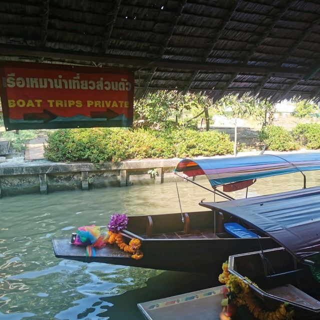 มากินข้าวที่ตลาดน้ำคลองลัดมะยม