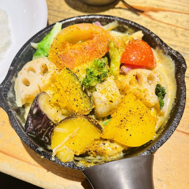 野菜を食べるカレーcamp博多店