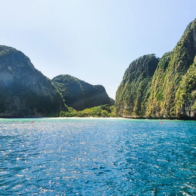 Paradise on Earth | Koh Phi Phi 🌊☀️🌴  