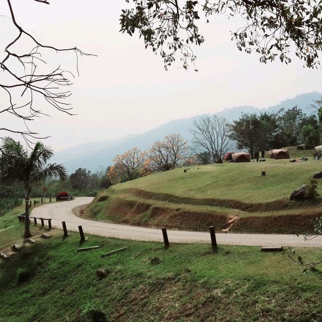 ชมเสาธงที่มีสายชักธงยาวที่สุดในประเทศไทย