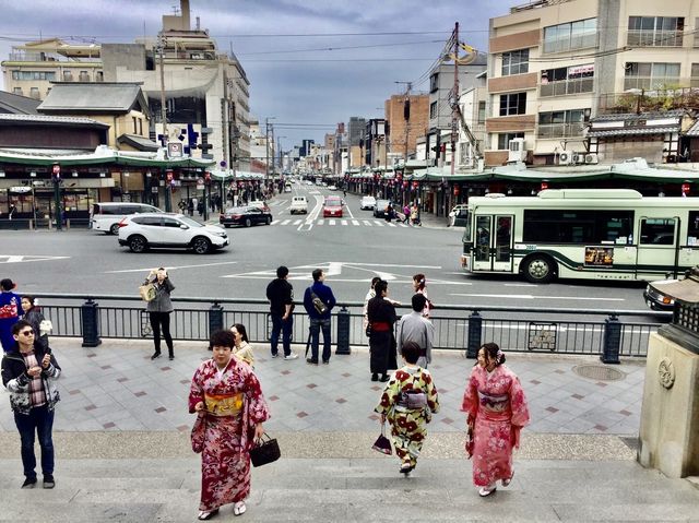 Yasaka-Jinja ศาลเจ้าชินโต เกียวโต