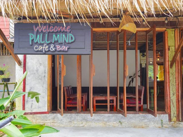 Pull Mind Cafe ร้านกาแฟ ราคาหลักสิบ วิวหลักล้าน 