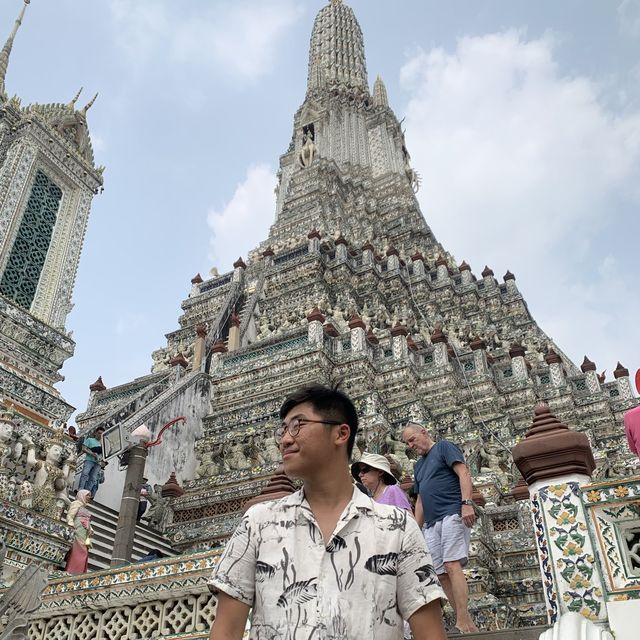 MESMERIZING Temple - Wat Arun! 