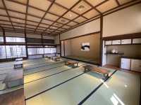 京都最古のコンクリート造りの小学校校舎に宿泊できます。