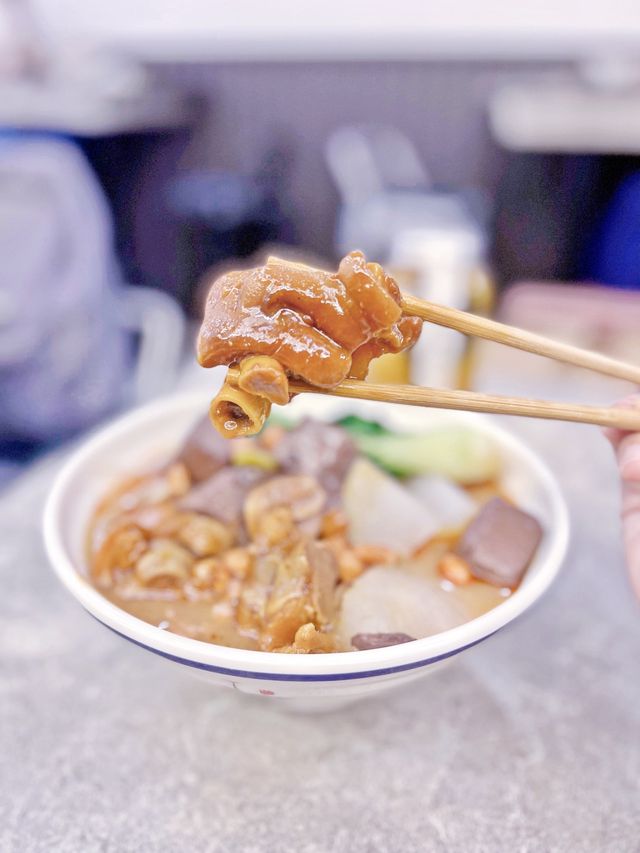 裝修新穎 味道正宗的港式車仔麵