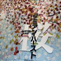 ダミアン・ハースト展で少し遅れたお花見を🌸