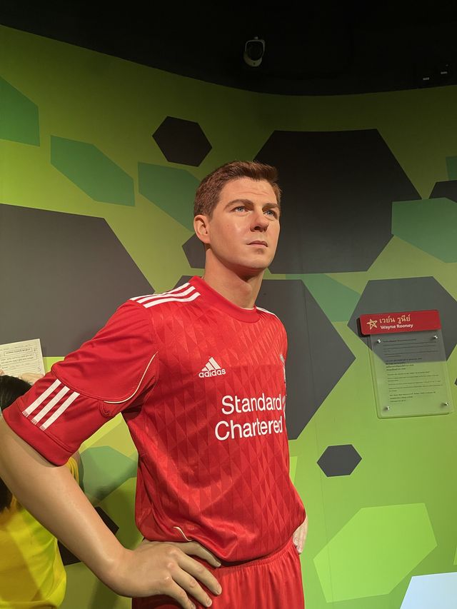 1 day ชิลล์ ย้อนรอยพบคนดัง Madame Tussauds 