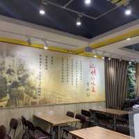 東區經典港式燒臘 - 老友記粥麵飯館