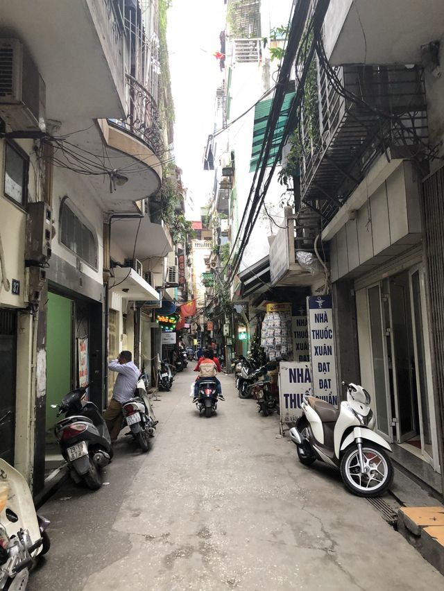 Beautiful Corners of Hanoi 