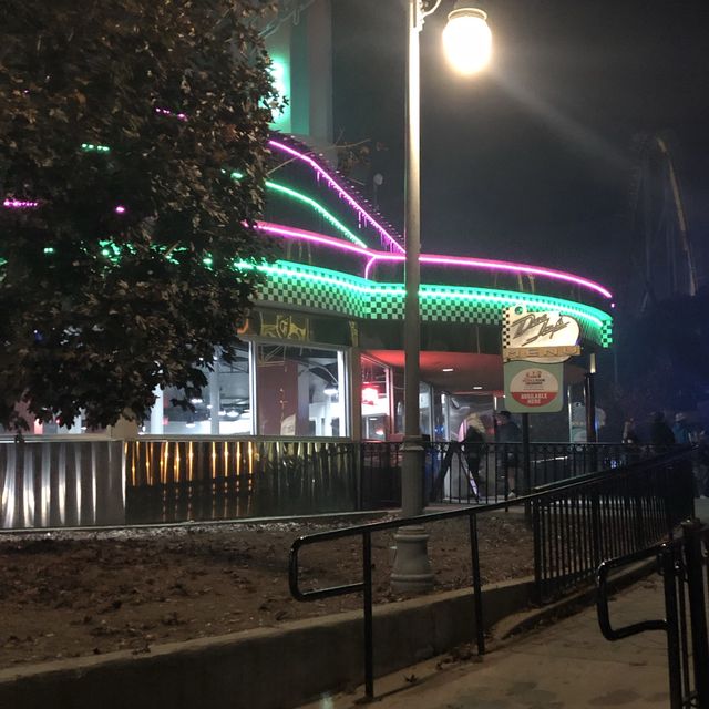 美國｜喬治亞州 最刺激的雲霄飛車樂園