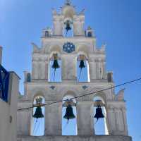 Traditional village in the heart of SANTORINI