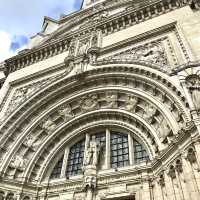 Victoria & Albert Museum