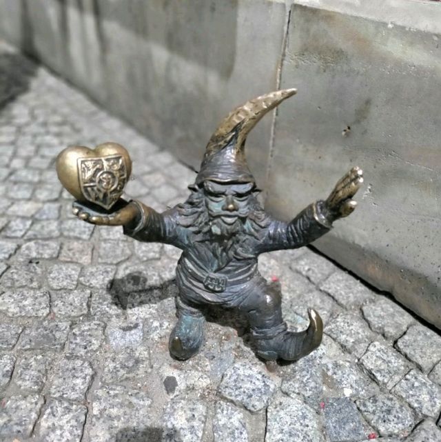 Dwarf hunting in Wroclaw 