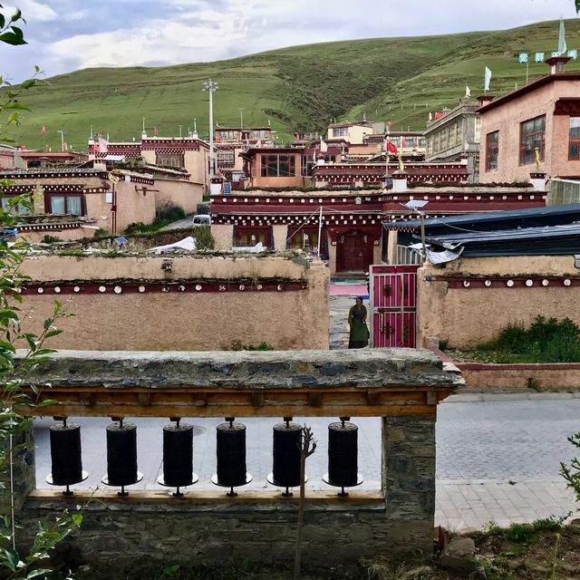 Litang County (理塘): Old Town and Monastery