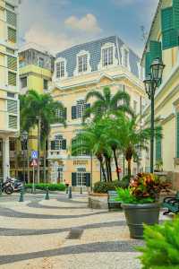 Macau Walking Guide 📍 is a Portuguese-style colorful block in a fairy tale 🌈