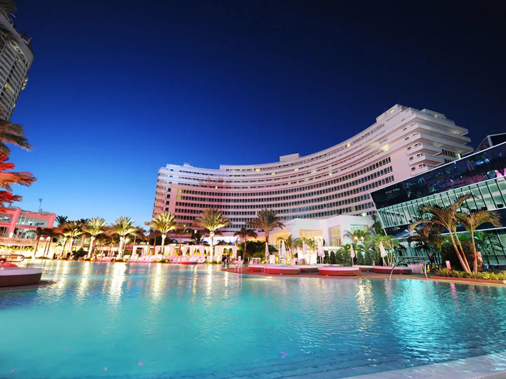 Fontainebleau New Year's Eve 2024 Tickets, Dates & Itineraries 2024