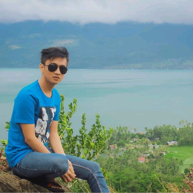 LAKE SINGKARAK