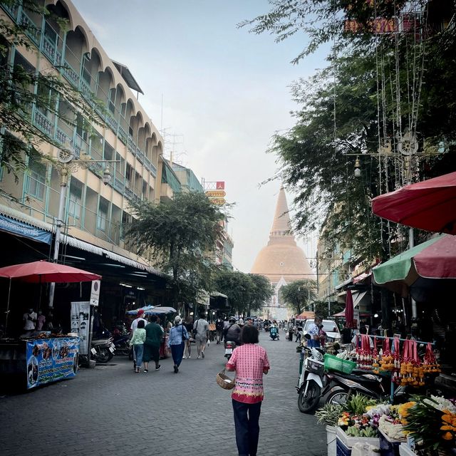 Phra Pathommachedi, the tallest stupa