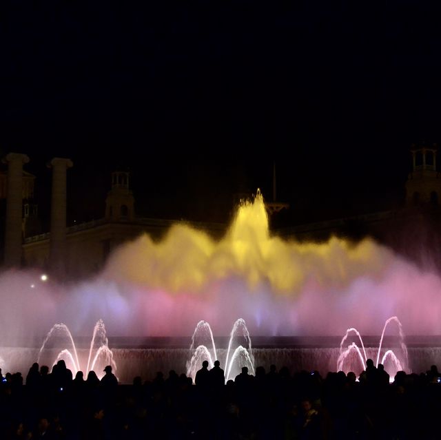 西班牙巴塞隆拿⛲️ 魔幻噴泉