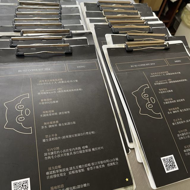 桃園龍潭丑貳咖啡佔地之廣還是超美的寵物友善餐廳！