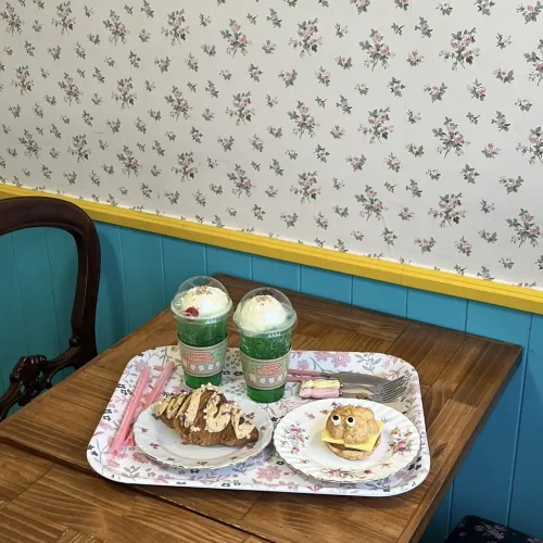 韓国/ソウル【合井】カラフルで全部がとってもかわいいカフェ💚💛🧡